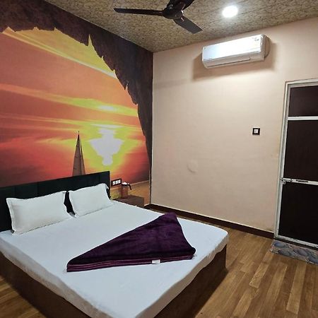 Hotel Maheshwari Green'S Ujjain Exterior photo