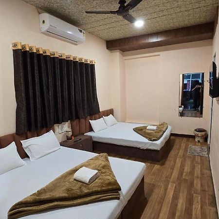 Hotel Maheshwari Green'S Ujjain Exterior photo