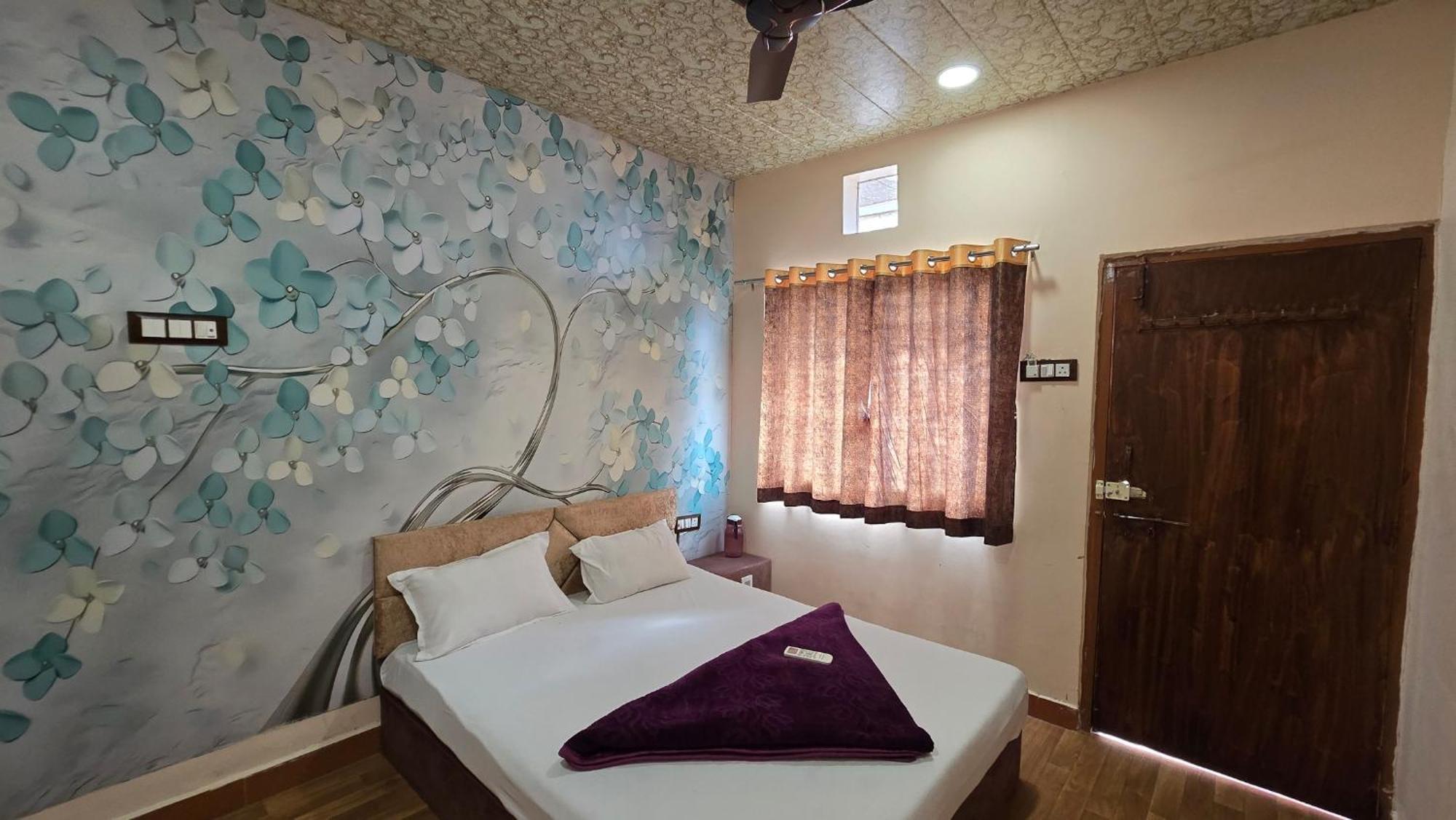 Hotel Maheshwari Green'S Ujjain Exterior photo