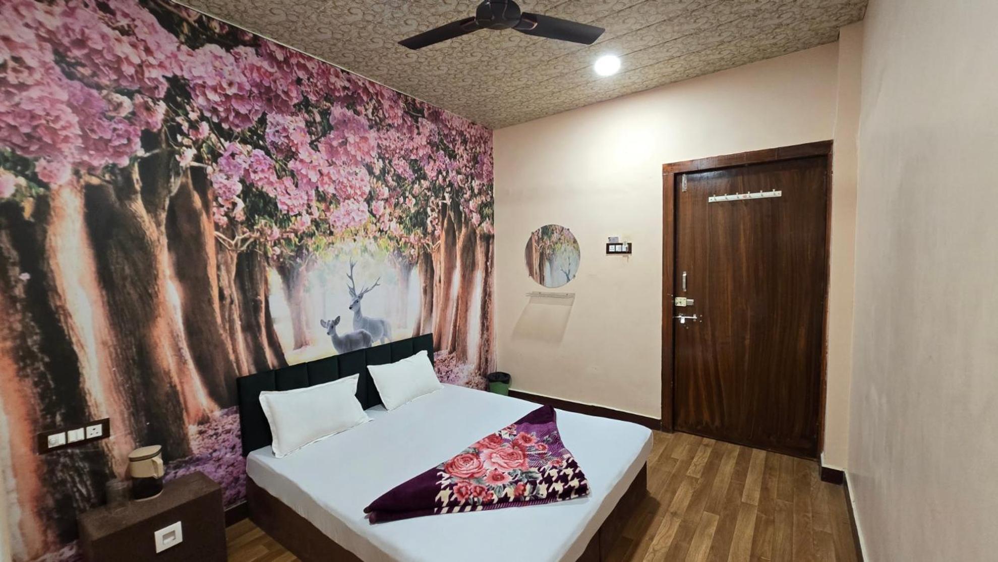 Hotel Maheshwari Green'S Ujjain Exterior photo